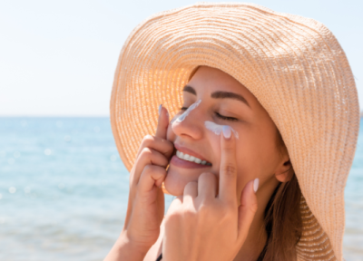 چگونه ضد آفتاب مناسب برای پوست چرب و جوش دار را پیدا کنیم؟